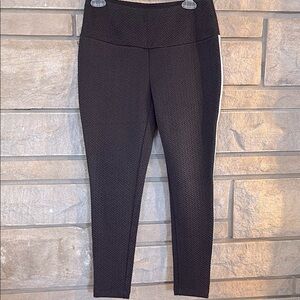 Chico’s Zenergy Black Patterned Leggings